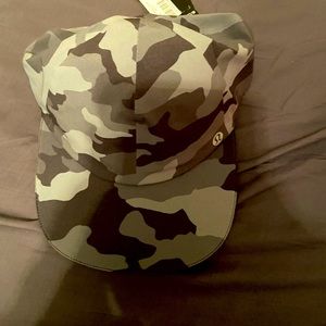 Lululemon fast and free training hat grey camo